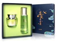 百雀羚恒潤(rùn)活膚云享禮盒